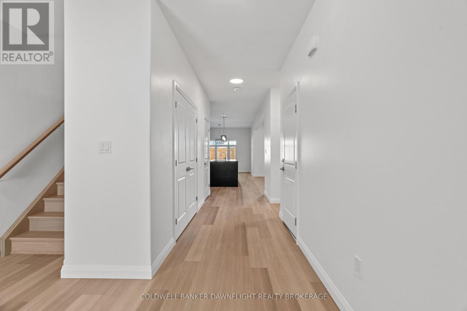 592 Albert Street, South Huron, Ontario  N0M 1S1 - Photo 8 - X12014788