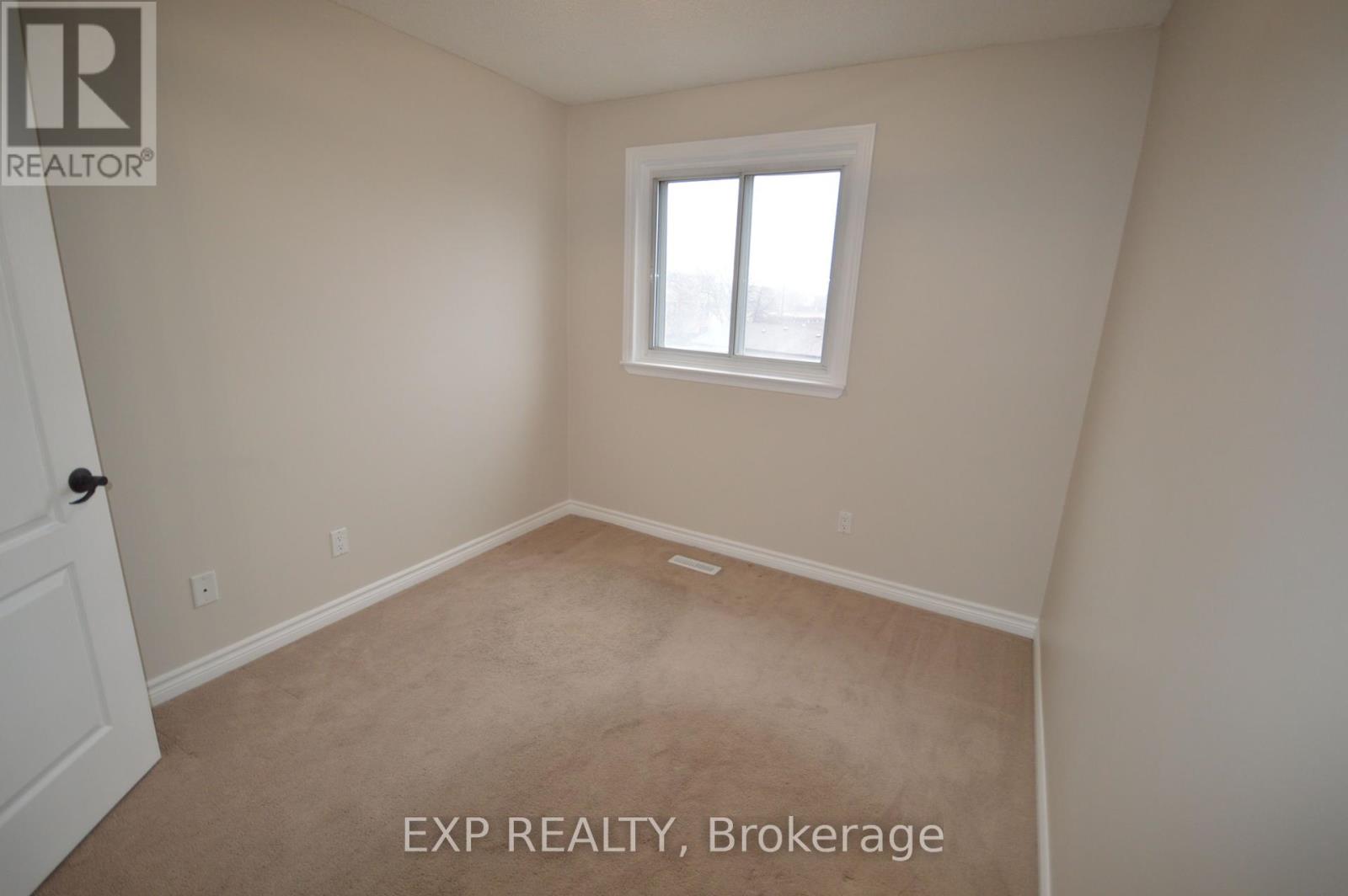 10 - 18 Moregate Crescent, Brampton, Ontario  L6S 3K9 - Photo 12 - W12061787
