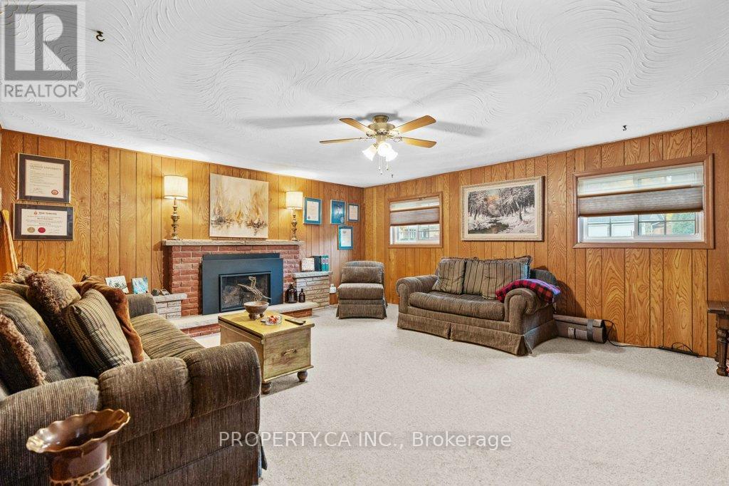 4367 Kerry Drive, Burlington, Ontario  L7L 1W2 - Photo 20 - W12061802