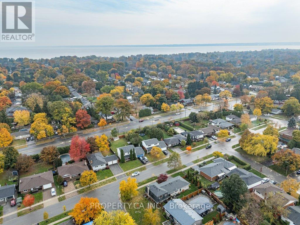 4367 Kerry Drive, Burlington, Ontario  L7L 1W2 - Photo 31 - W12061802
