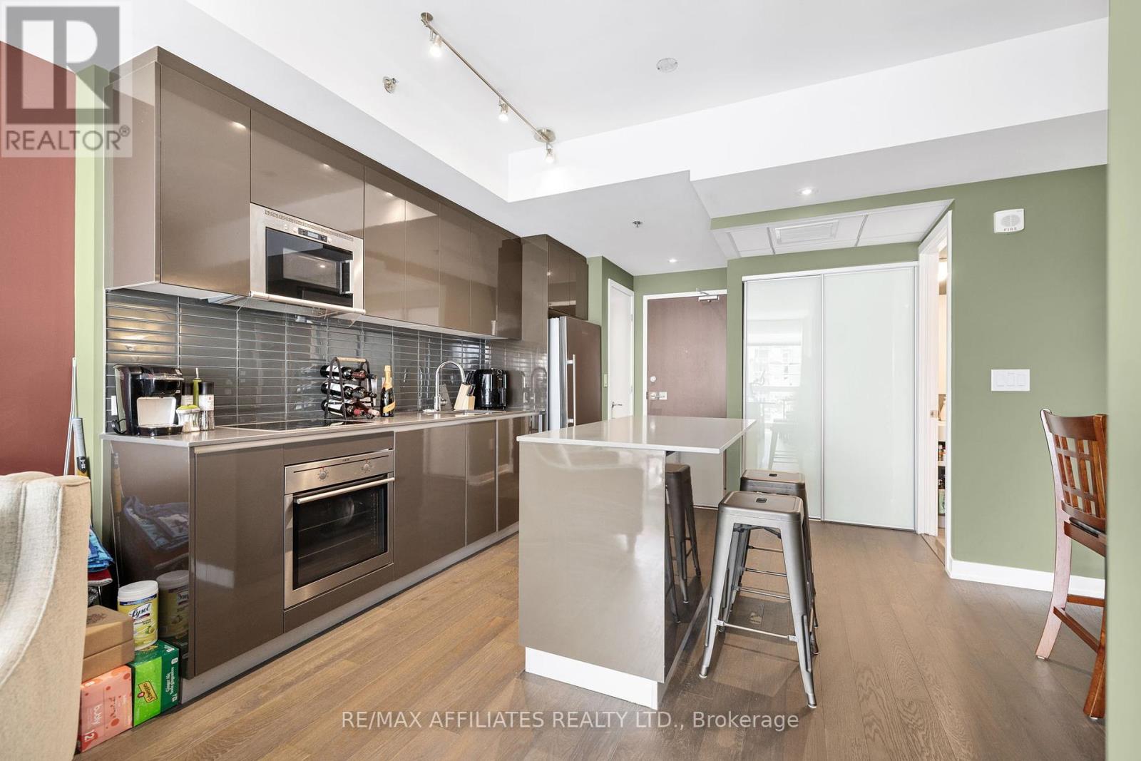 908 - 199 Slater Street, Ottawa, Ontario  K1P 0C8 - Photo 10 - X12061897