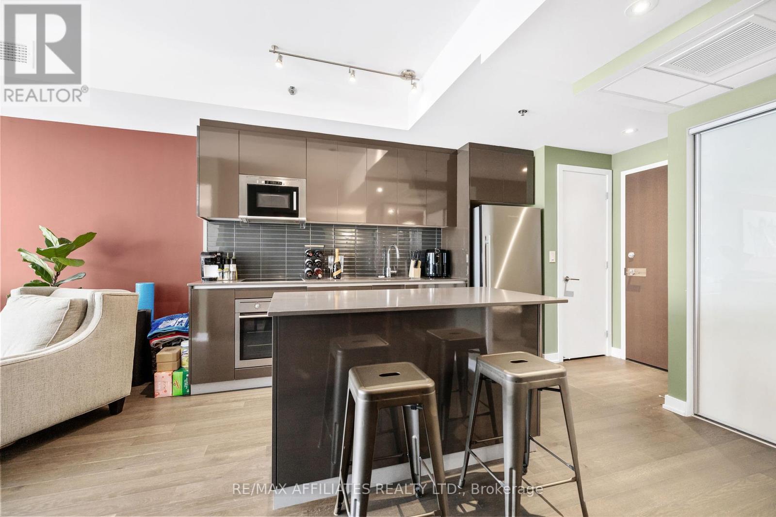 908 - 199 Slater Street, Ottawa, Ontario  K1P 0C8 - Photo 8 - X12061897
