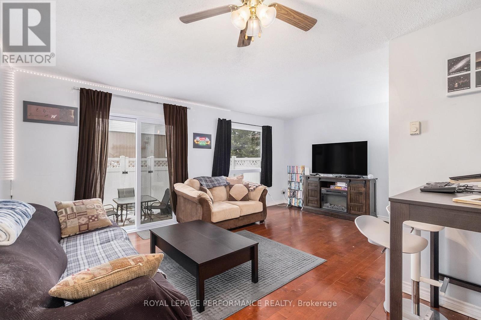 20 Lovell Lane, Ottawa, Ontario  K2H 9B6 - Photo 6 - X12061931