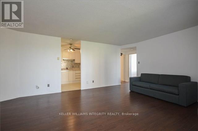 202 - 1380 Prince Of Wales Drive N, Ottawa, Ontario  K2C 3N5 - Photo 5 - X12062025