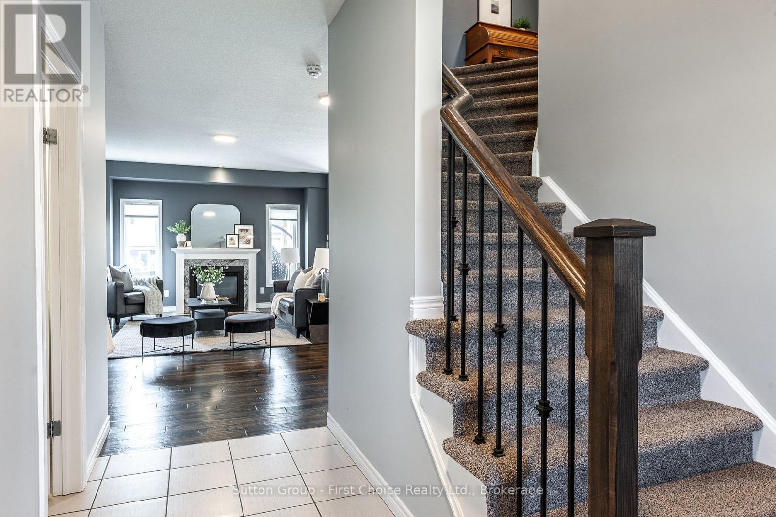 95 Brown Street, Stratford, Ontario  N5A 0B8 - Photo 2 - X12062010