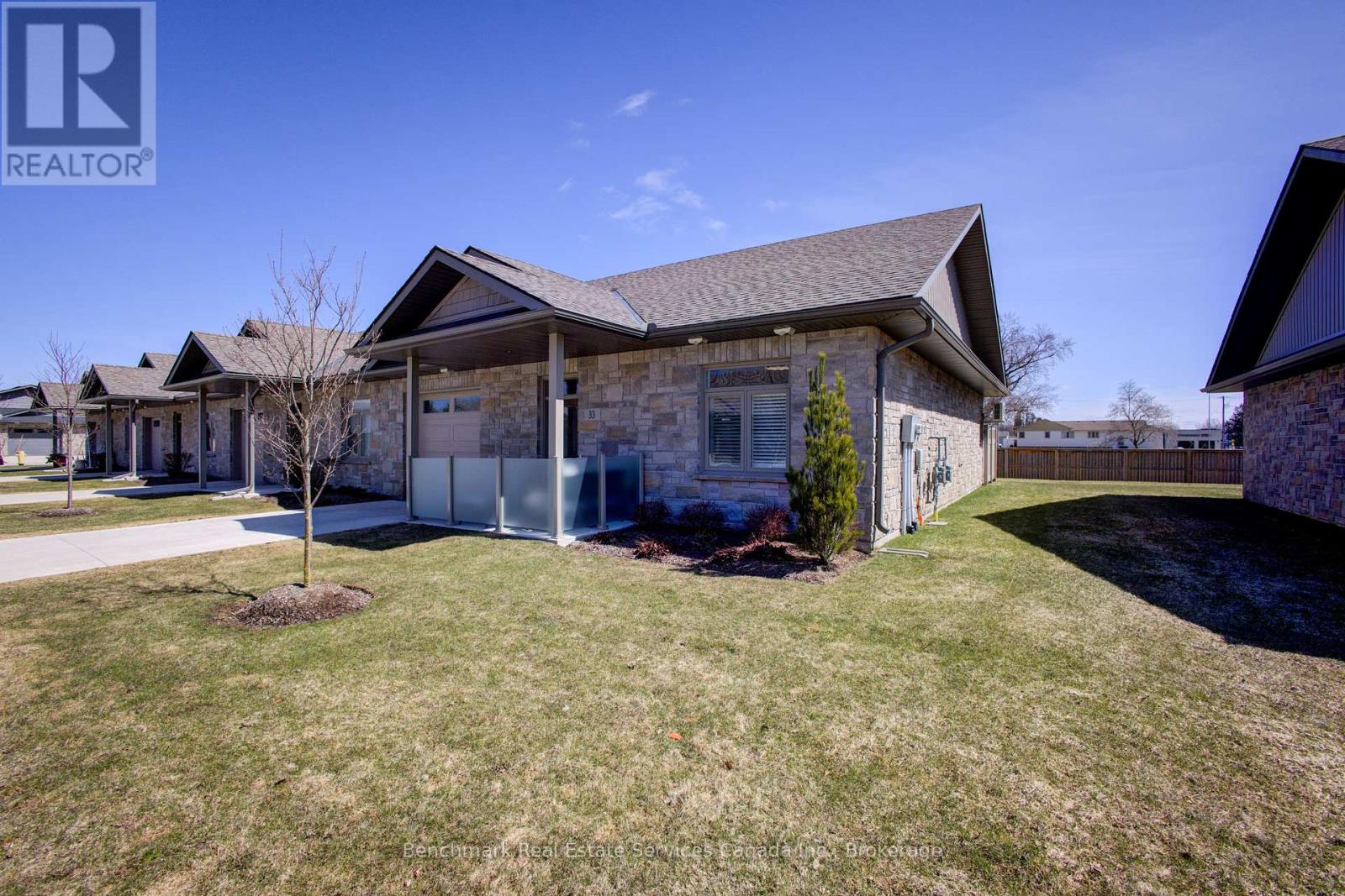 33 - 375 Mitchell Road S, North Perth, Ontario  N4W 0H4 - Photo 2 - X12062016
