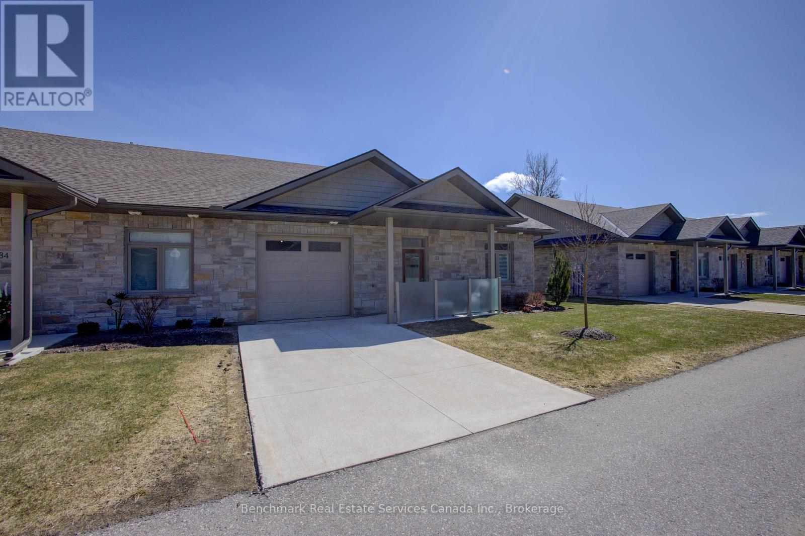 33 - 375 Mitchell Road S, North Perth, Ontario  N4W 0H4 - Photo 3 - X12062016