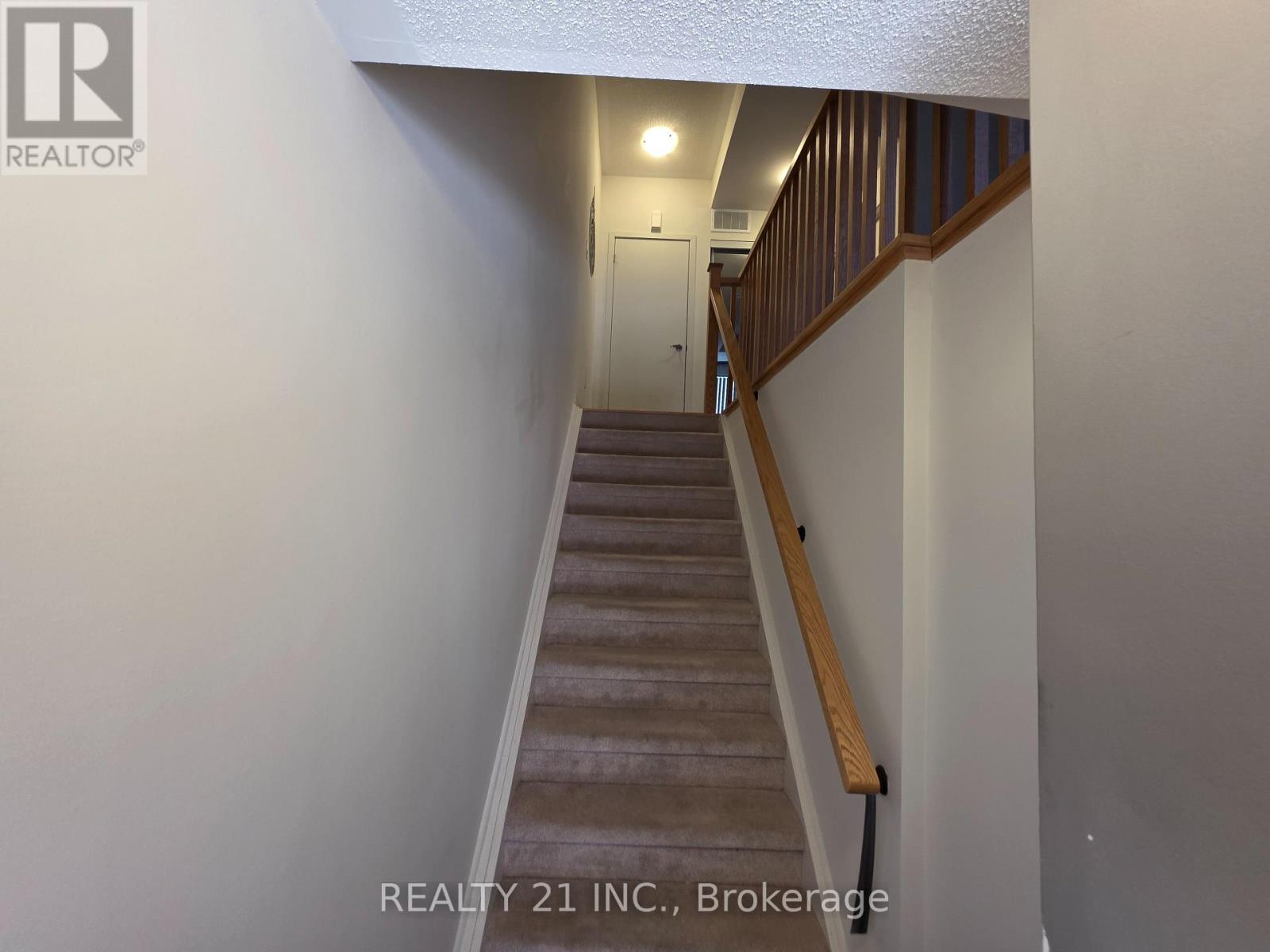 Property at 10 - 70 ORCHID PLACE DRIVE image 5