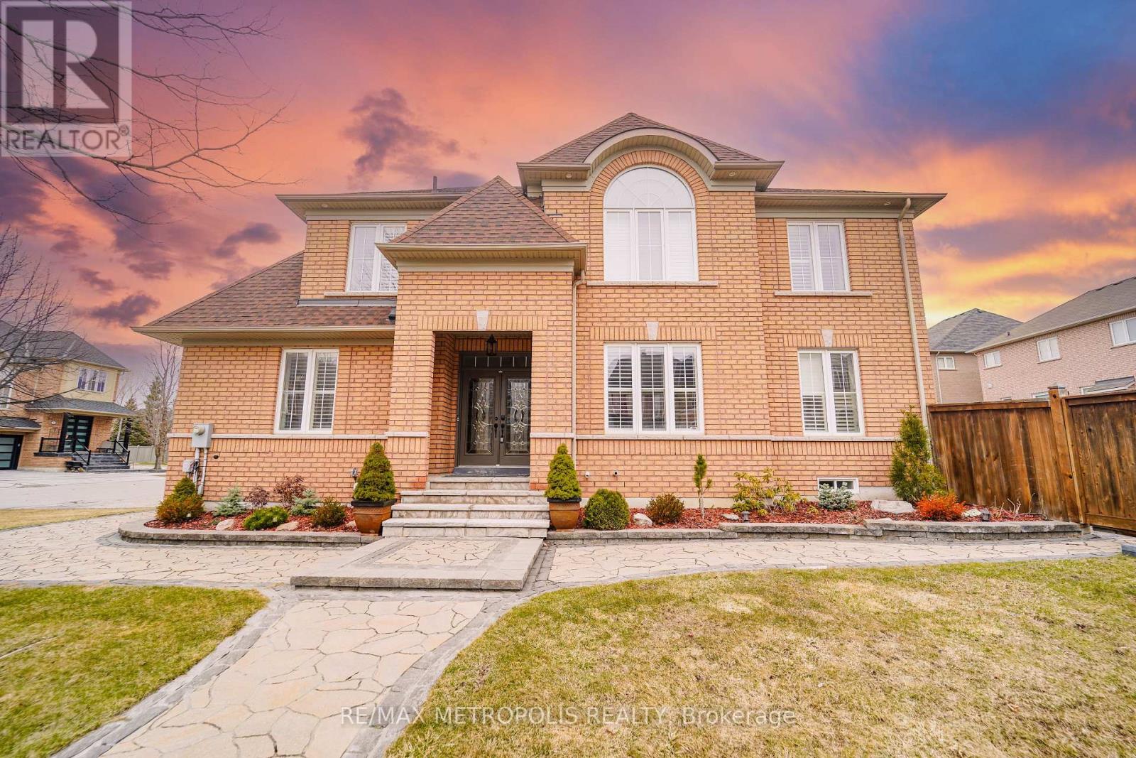 Property at 5 WHITBREAD CRESCENT image 1