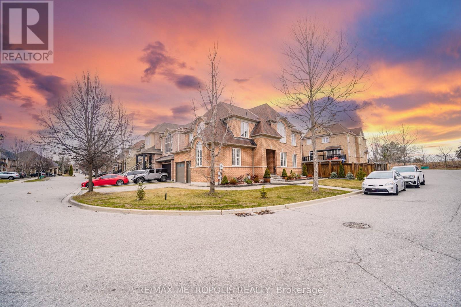 Property at 5 WHITBREAD CRESCENT image 2