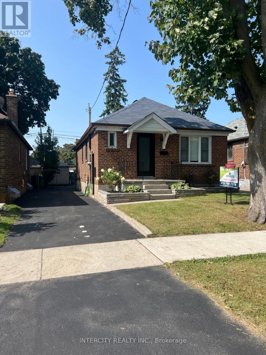 Property at 32 ROTHSAY AVENUE image 2