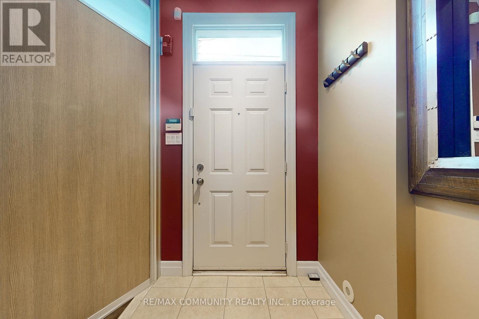 Property at 8 - 3030 LAKESHORE BOULEVARD W image 3