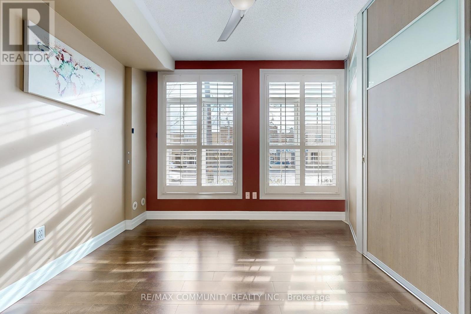 8 - 3030 Lakeshore Boulevard W, Toronto, Ontario  M8V 4C9 - Photo 6 - W12061927