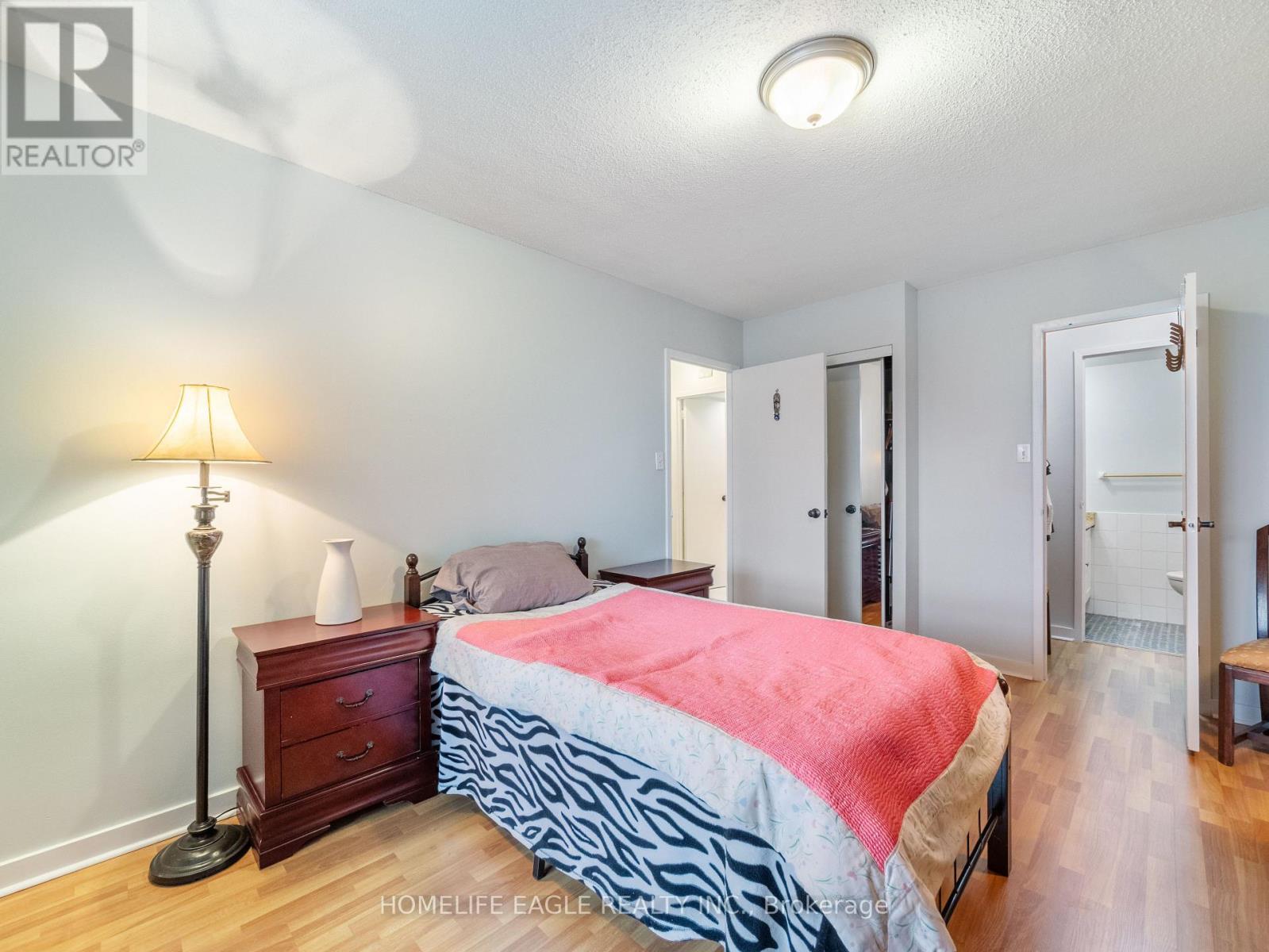 206 - 15 London Green Court, Toronto, Ontario  M3N 1K4 - Photo 10 - W12061977