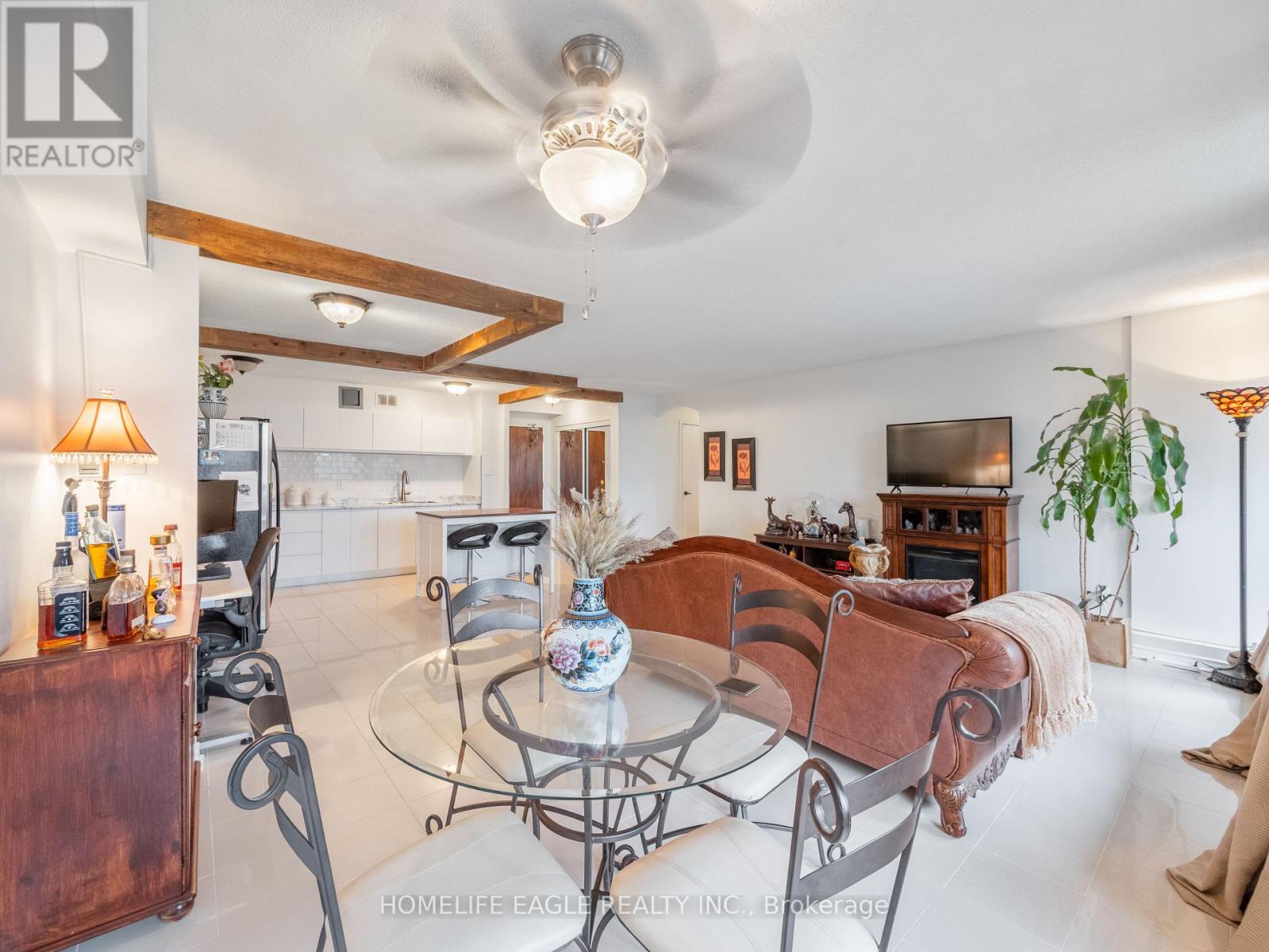 206 - 15 London Green Court, Toronto, Ontario  M3N 1K4 - Photo 7 - W12061977