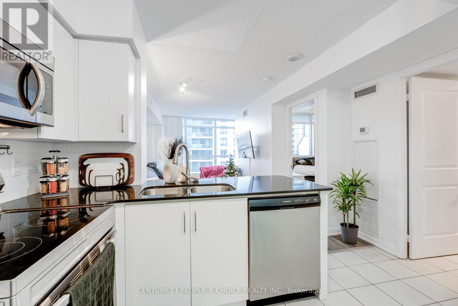 2005 - 215 Sherway Gardens Road, Toronto, Ontario  M9C 0A5 - Photo 14 - W12061999