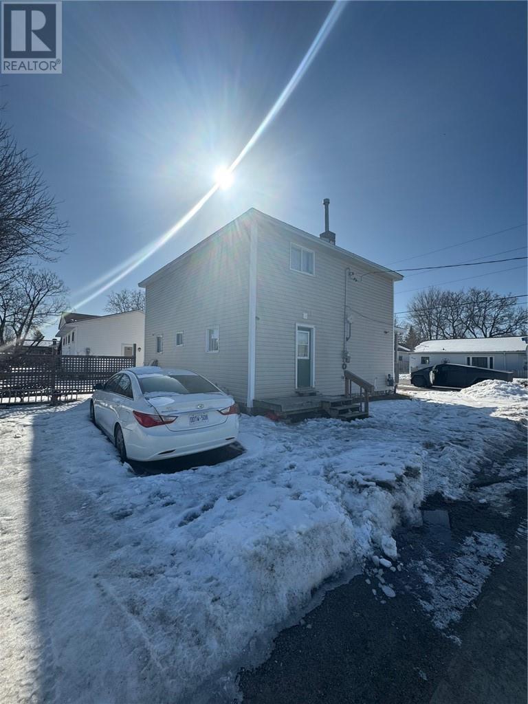 418 John Street, Espanola, Ontario  P5E 1K9 - Photo 4 - 2121498