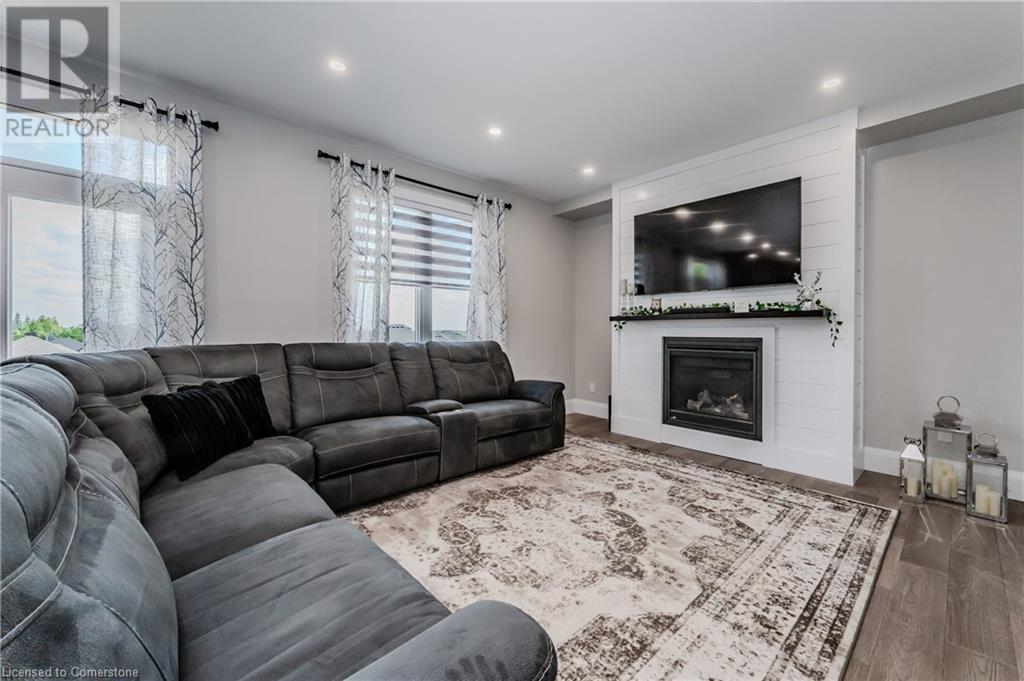 100 Pugh Street, Milverton, Ontario  N0K 1M0 - Photo 4 - 40713325