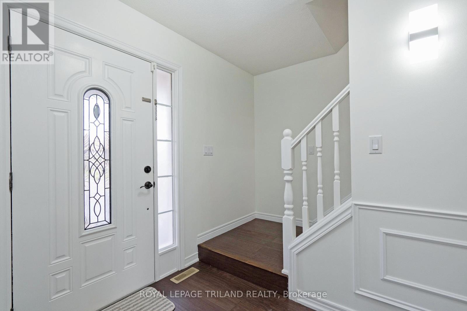 3 Warbler Heights, St. Thomas, Ontario  N5R 6J4 - Photo 5 - X12062111