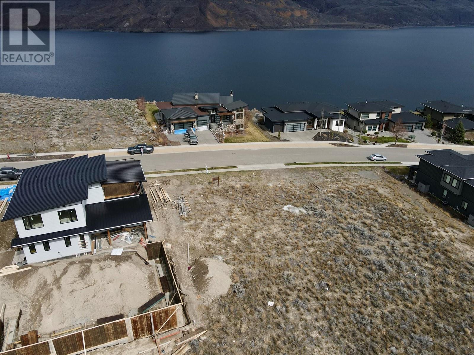 268 Holloway Drive, Kamloops, British Columbia  V1S 0B4 - Photo 5 - 10335315