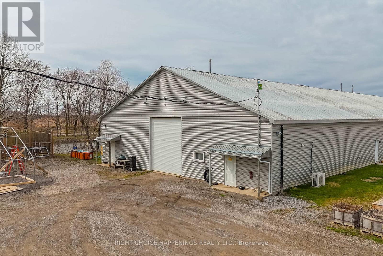 40828 Forks Road, Wainfleet (Marshville/winger), Ontario  L0S 1V0 - Photo 2 - X12062104