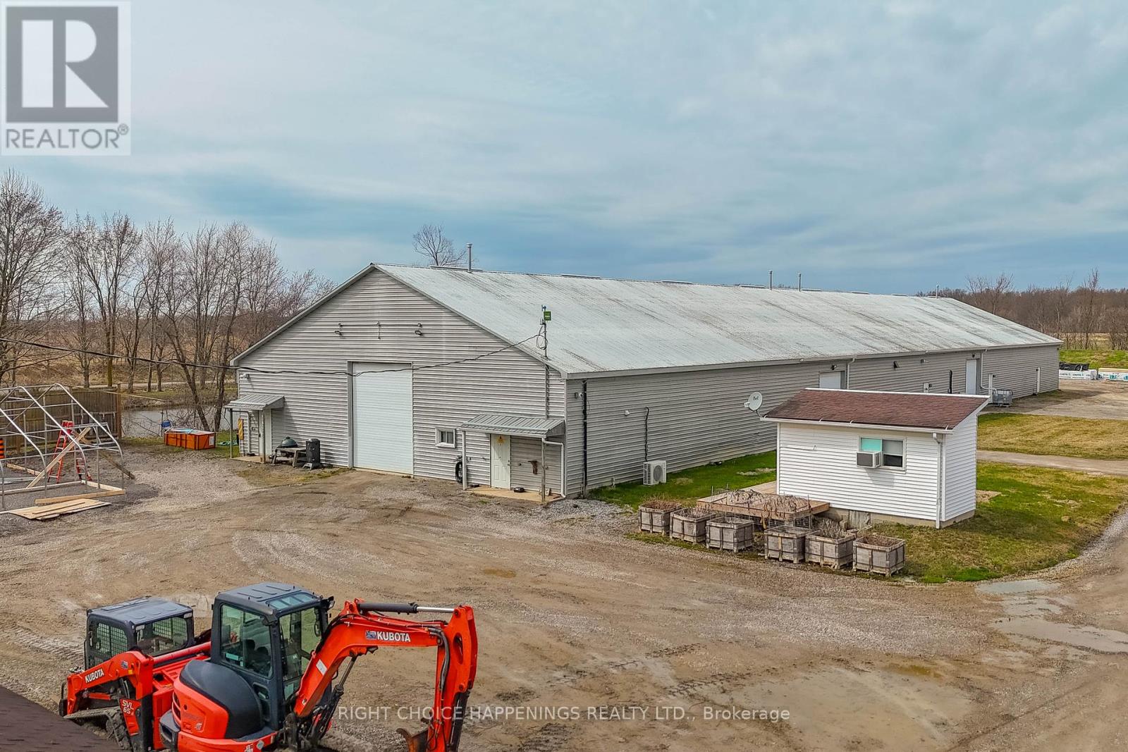 40828 Forks Road, Wainfleet (Marshville/winger), Ontario  L0S 1V0 - Photo 3 - X12062104