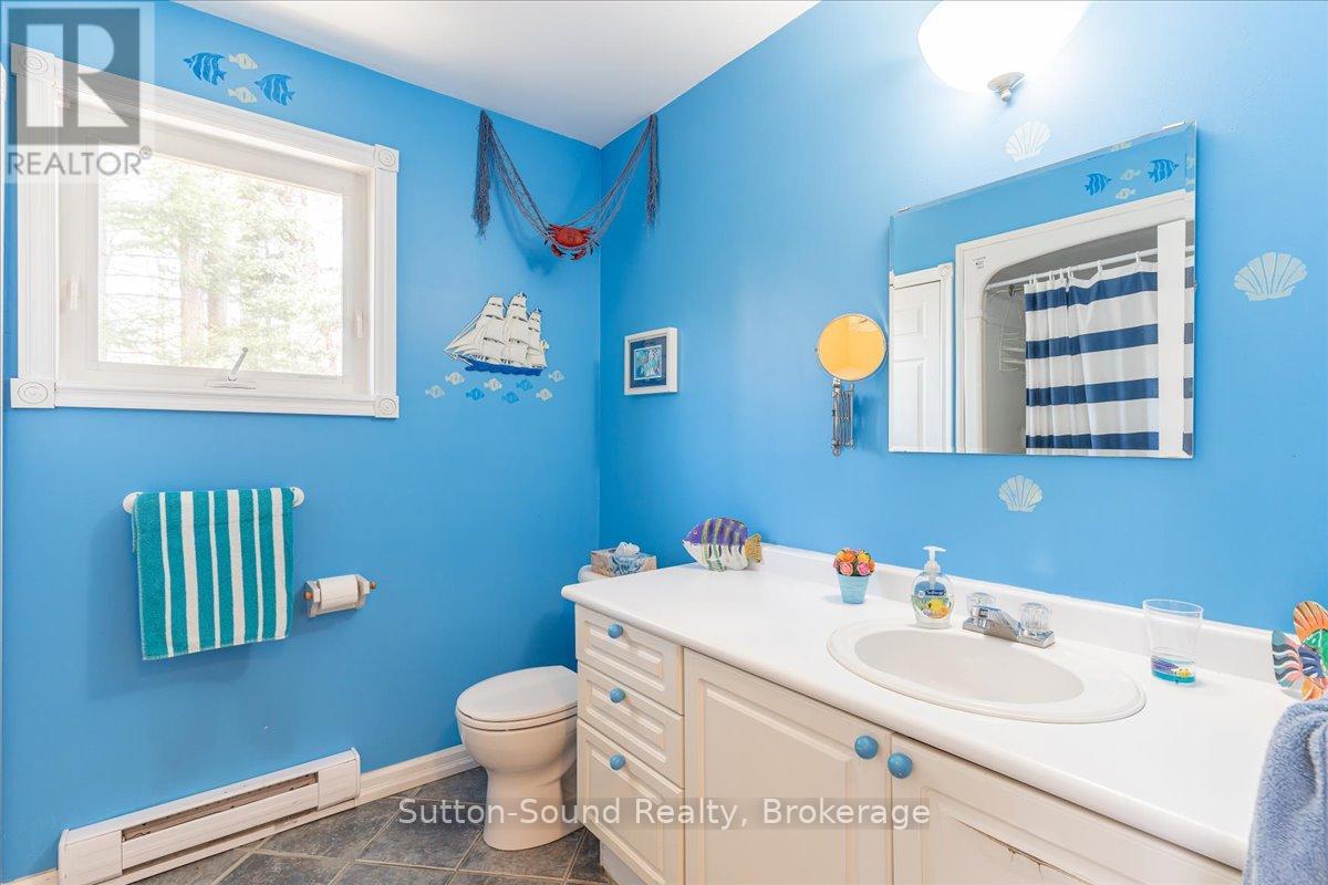 108 Fedy Drive, South Bruce Peninsula, Ontario  N0H 2G0 - Photo 13 - X12062069