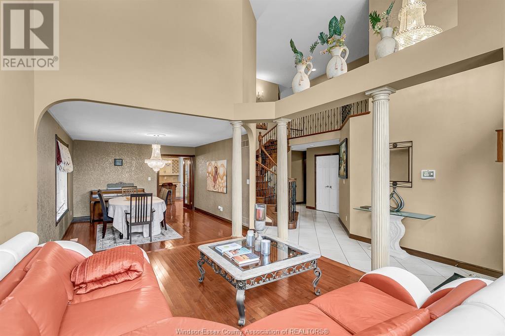 Property at 924 MASSIMO image 5