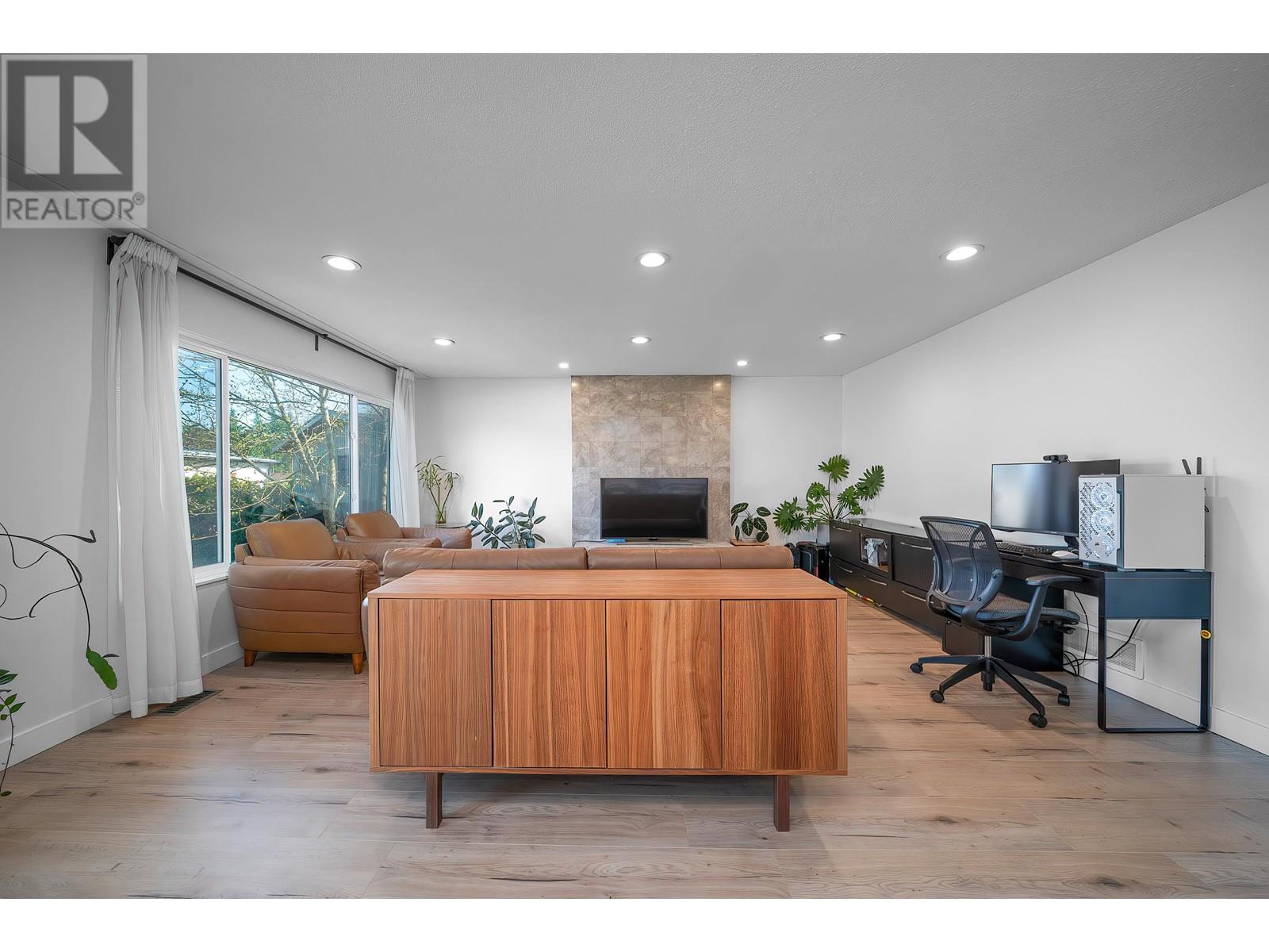 9031 Glenbrook Court, Richmond, British Columbia  V7A 2T1 - Photo 10 - R2985569