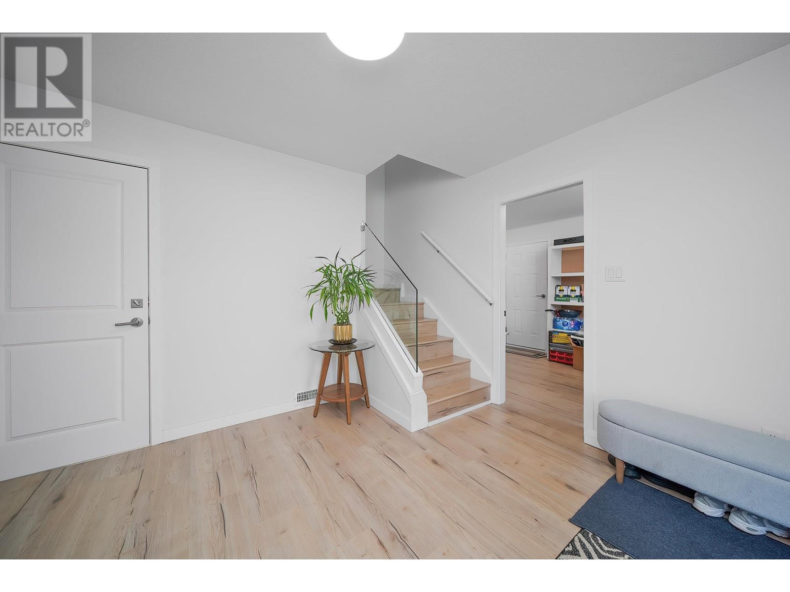 9031 Glenbrook Court, Richmond, British Columbia  V7A 2T1 - Photo 7 - R2985569
