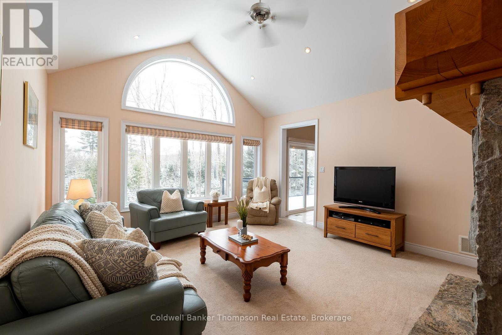 136 Deerfoot Trail, Huntsville, Ontario  P1H 0A8 - Photo 7 - X12044630