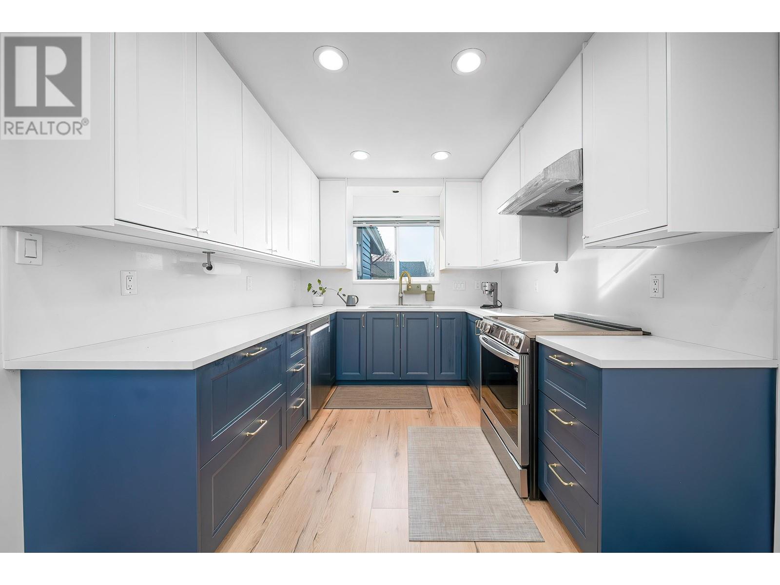 9031 Glenbrook Court, Richmond, British Columbia  V7A 2T1 - Photo 18 - R2985569