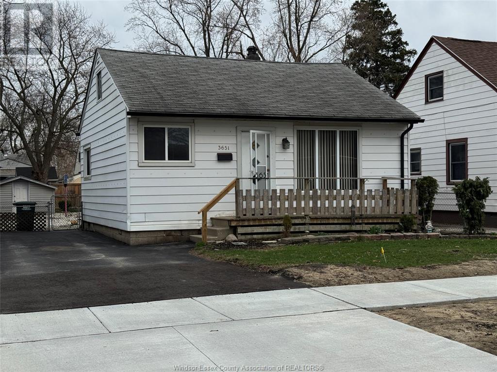 Property at 3651 BARRYMORE LANE image 3