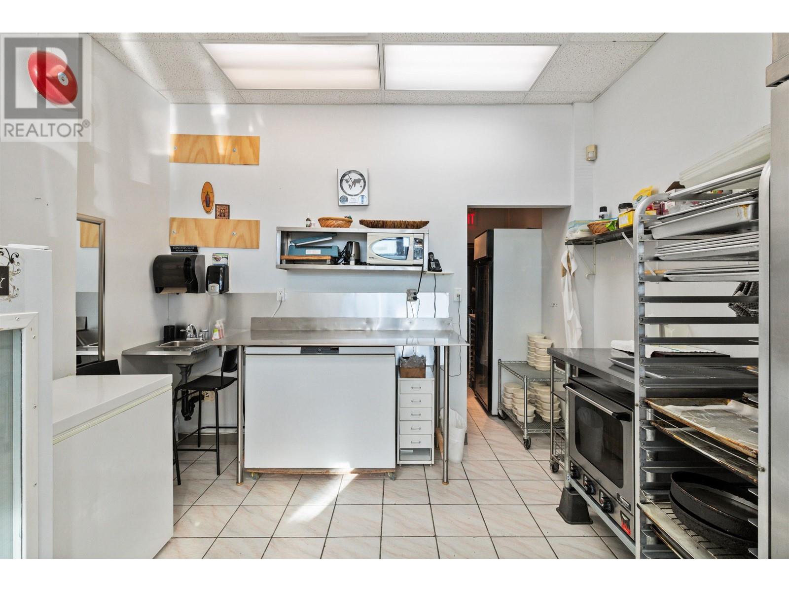 5728 Tyne Street, Vancouver, British Columbia  V5R 4L6 - Photo 12 - C8068002