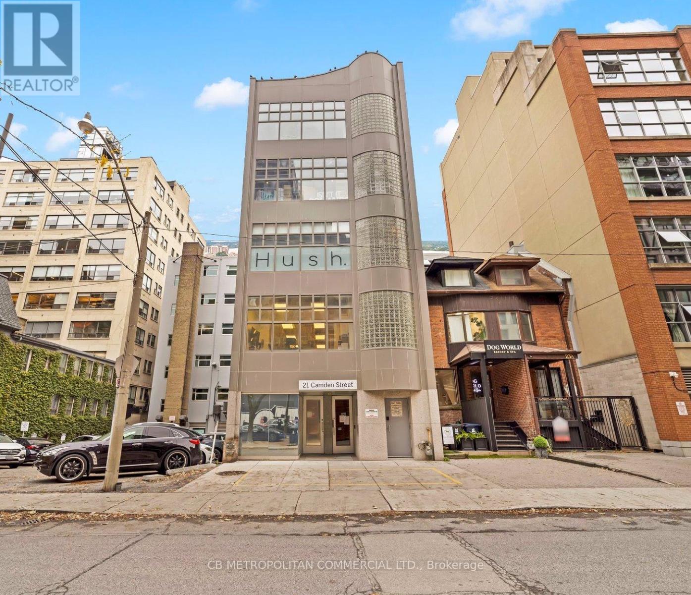 301 - 21 Camden Street, Toronto, Ontario  M5V 1V2 - Photo 1 - C12062071
