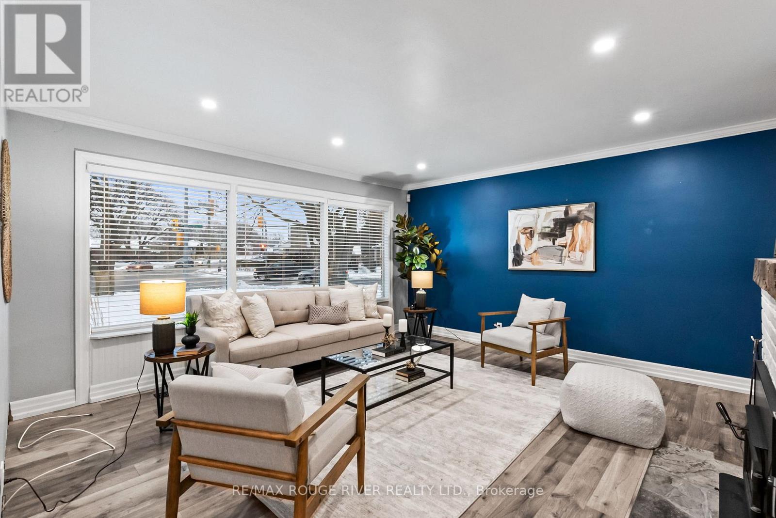 Property at 900 HENRY STREET image 4