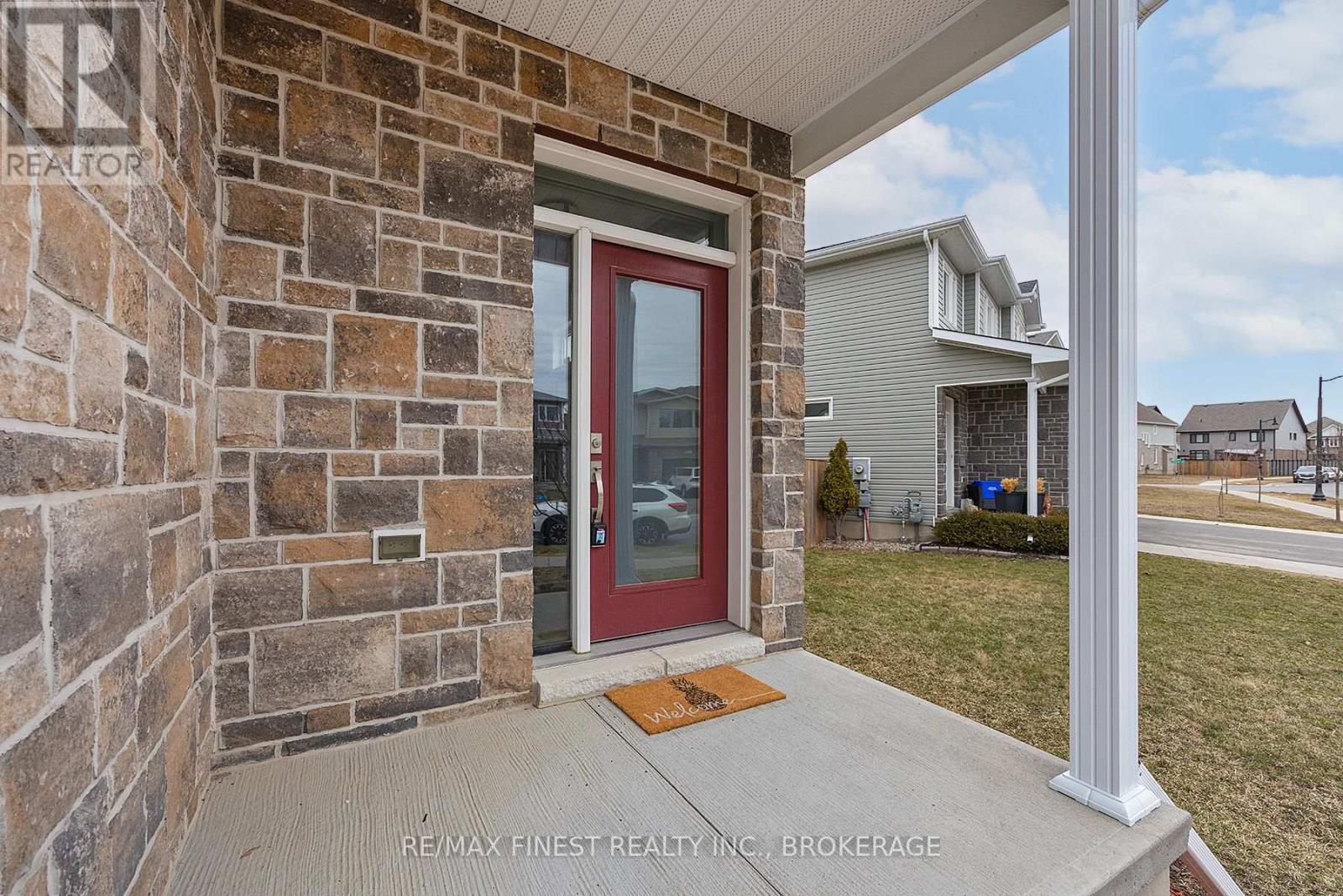 Property at 1376 TREMONT DRIVE image 4