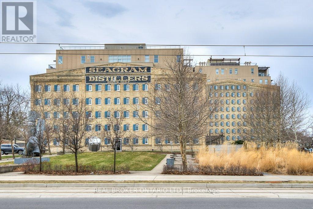 Property at 202 - 3 FATHER DAVID BAUER DRIVE image 3