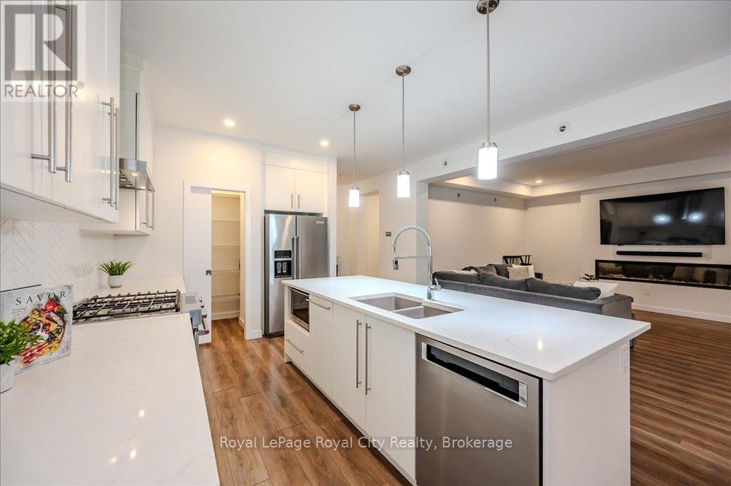 49 Ryder Avenue, Guelph, Ontario  N1G 0H1 - Photo 14 - X12062145