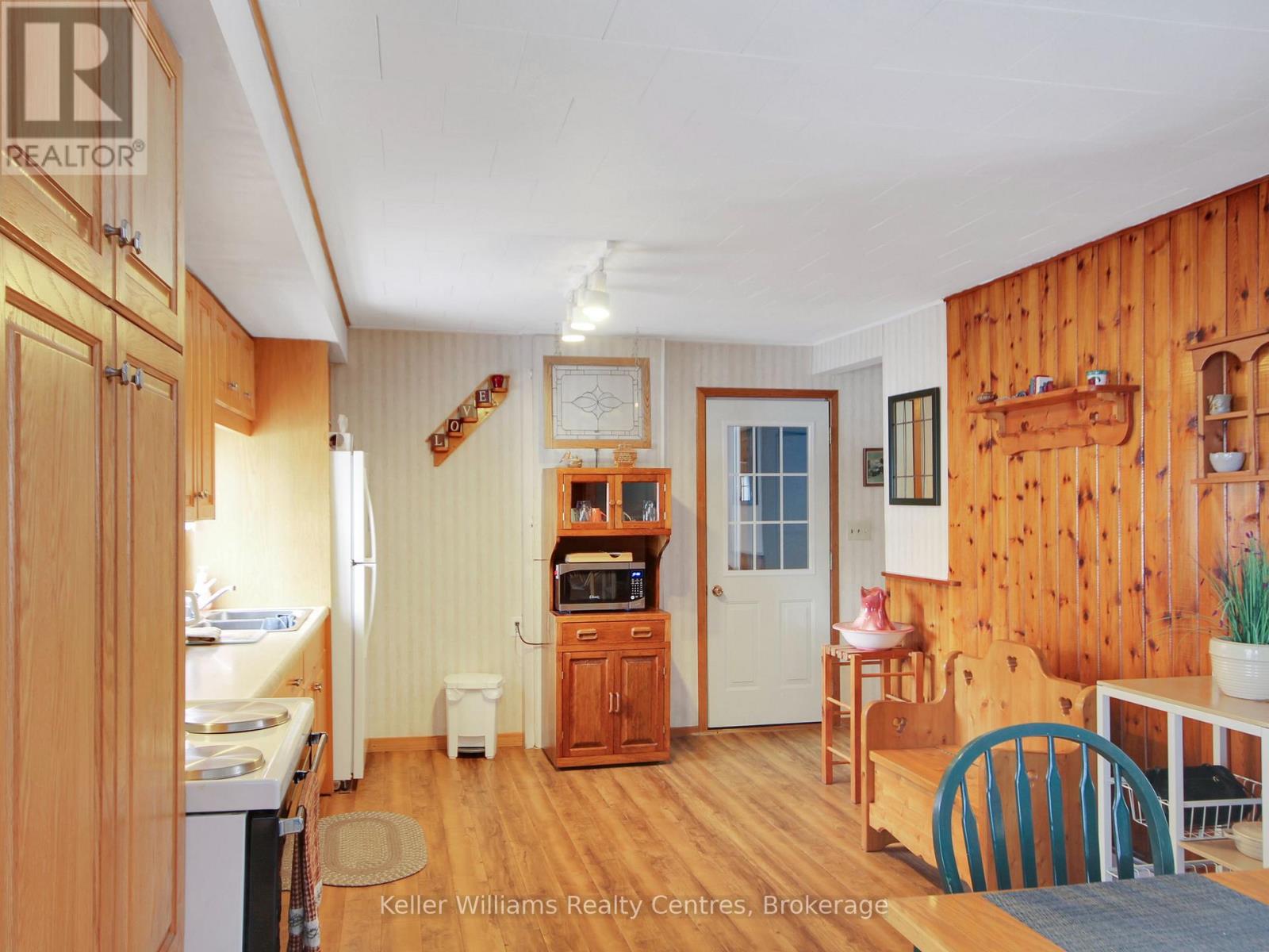 187 Warner Bay Road, Northern Bruce Peninsula, Ontario  N0H 1W0 - Photo 12 - X12024030