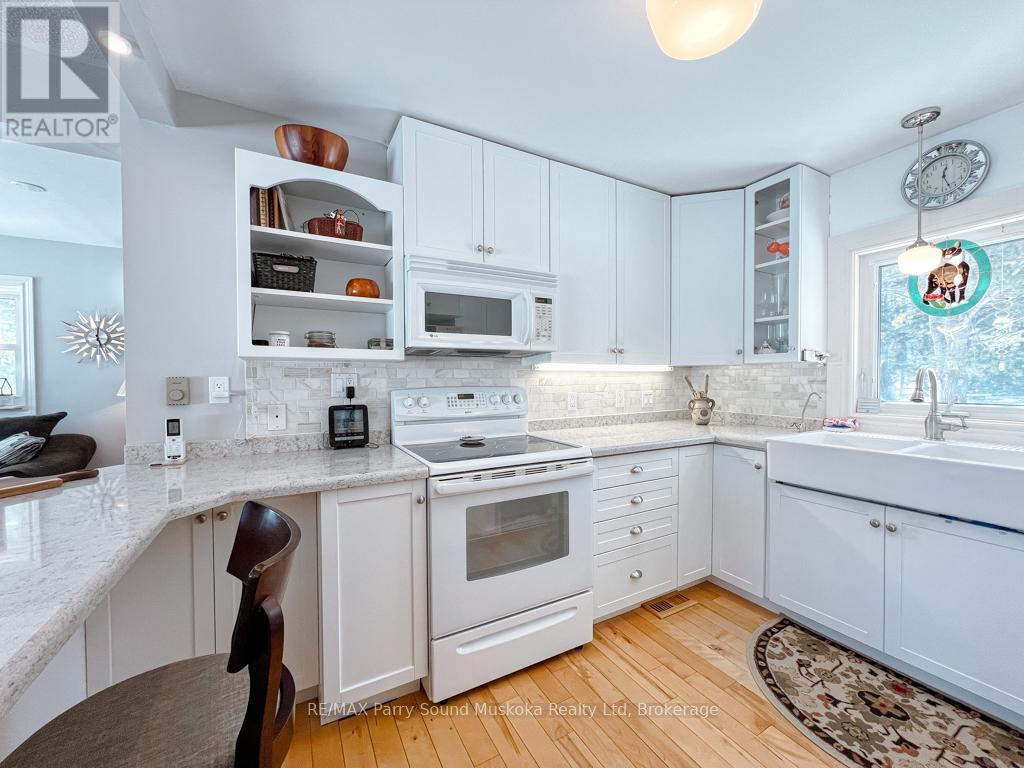 97 Farleys Road, Whitestone, Ontario  P0A 1G0 - Photo 16 - X12062269
