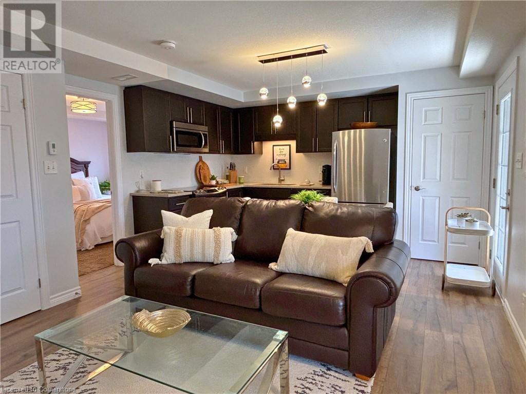 Property at 255 MAITLAND Street Unit# 5F image 2