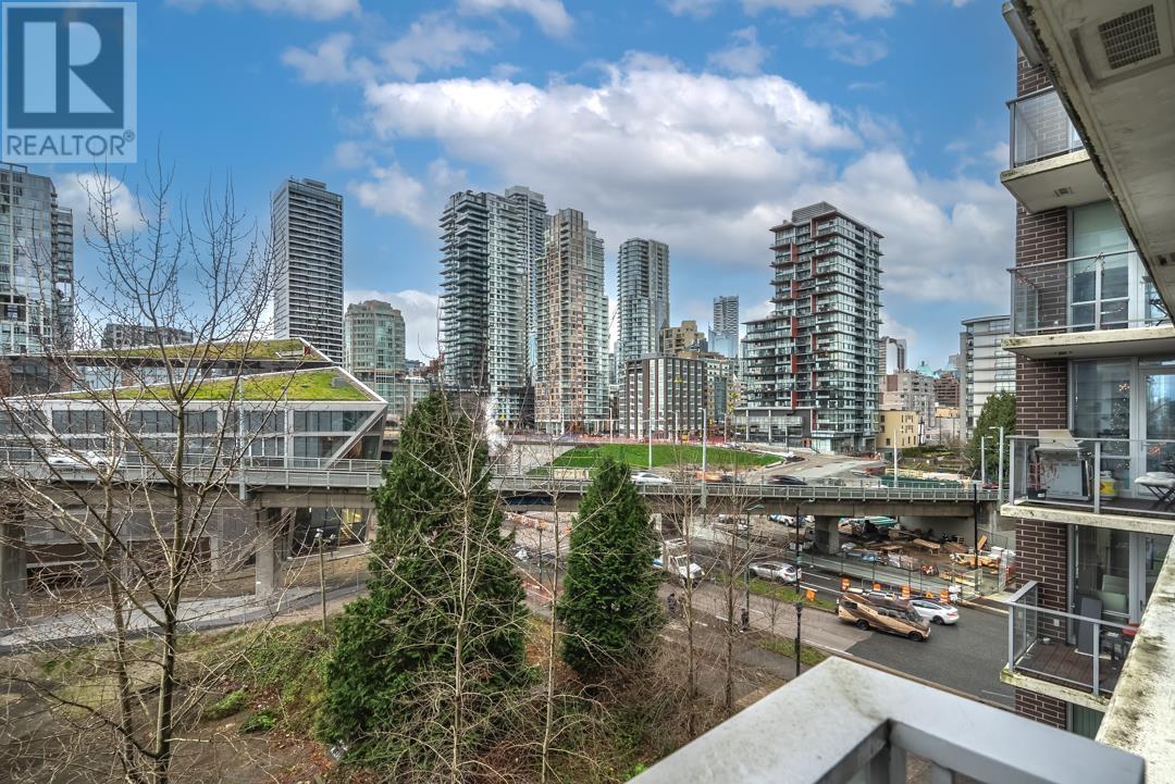 Listing Picture 27 of 27 : 705 550 PACIFIC STREET, Vancouver / 溫哥華 - 魯藝地產 Yvonne Lu Group - MLS Medallion Club Member