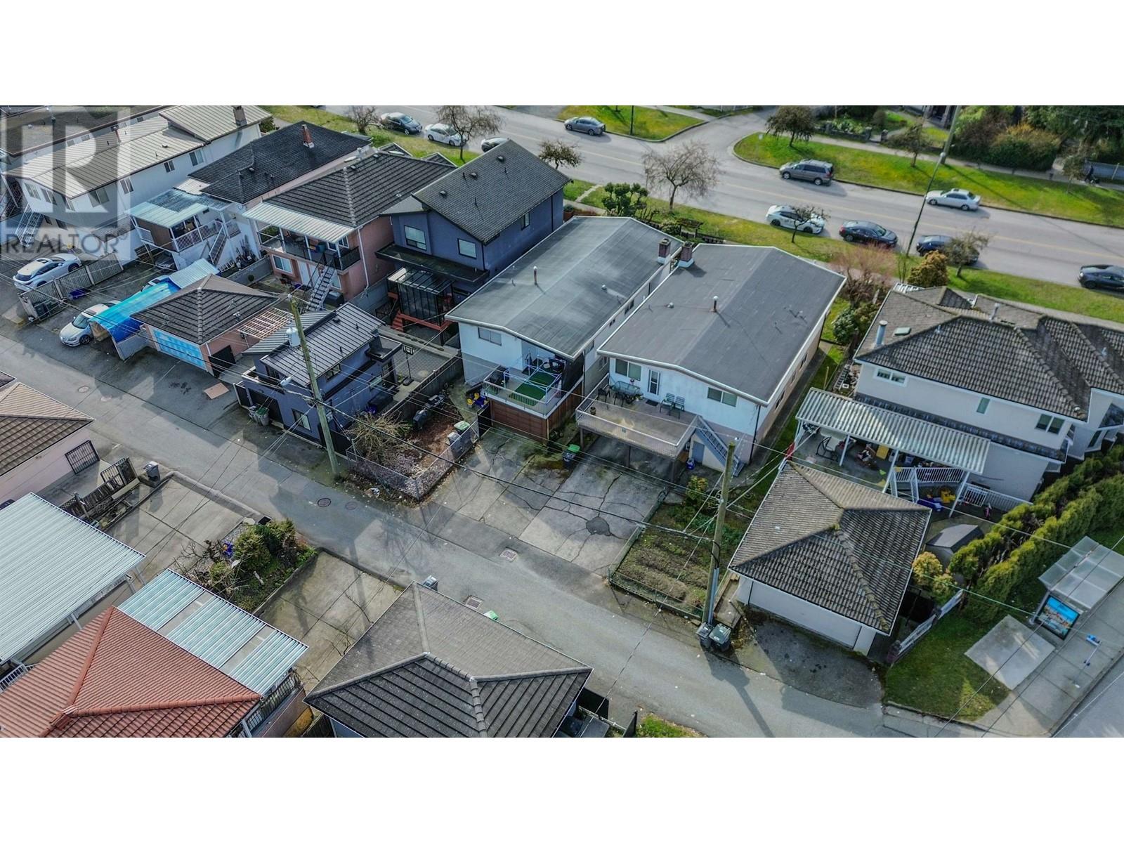 3011 E 29th Avenue, Vancouver, British Columbia  V5R 1V9 - Photo 2 - R2978996