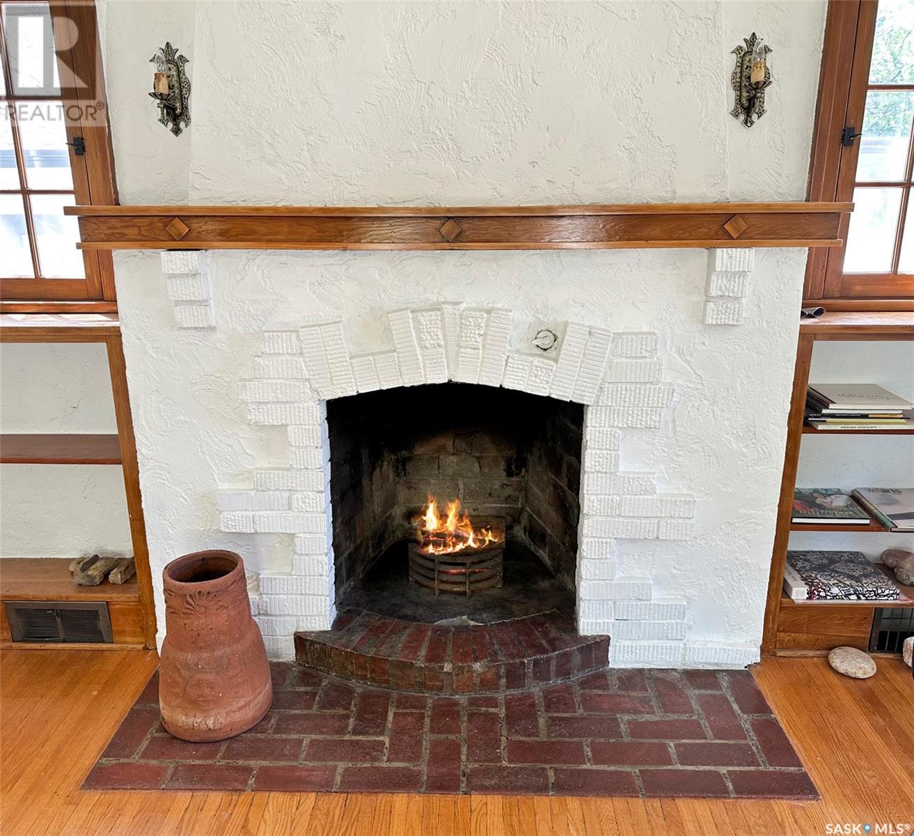 Property at 577 2nd AVENUE NE image 5