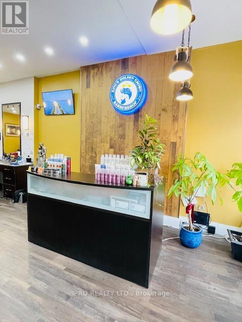 1568 Bloor Street W, Toronto (High Park North), Ontario  M6P 1A4 - Photo 4 - W9308742