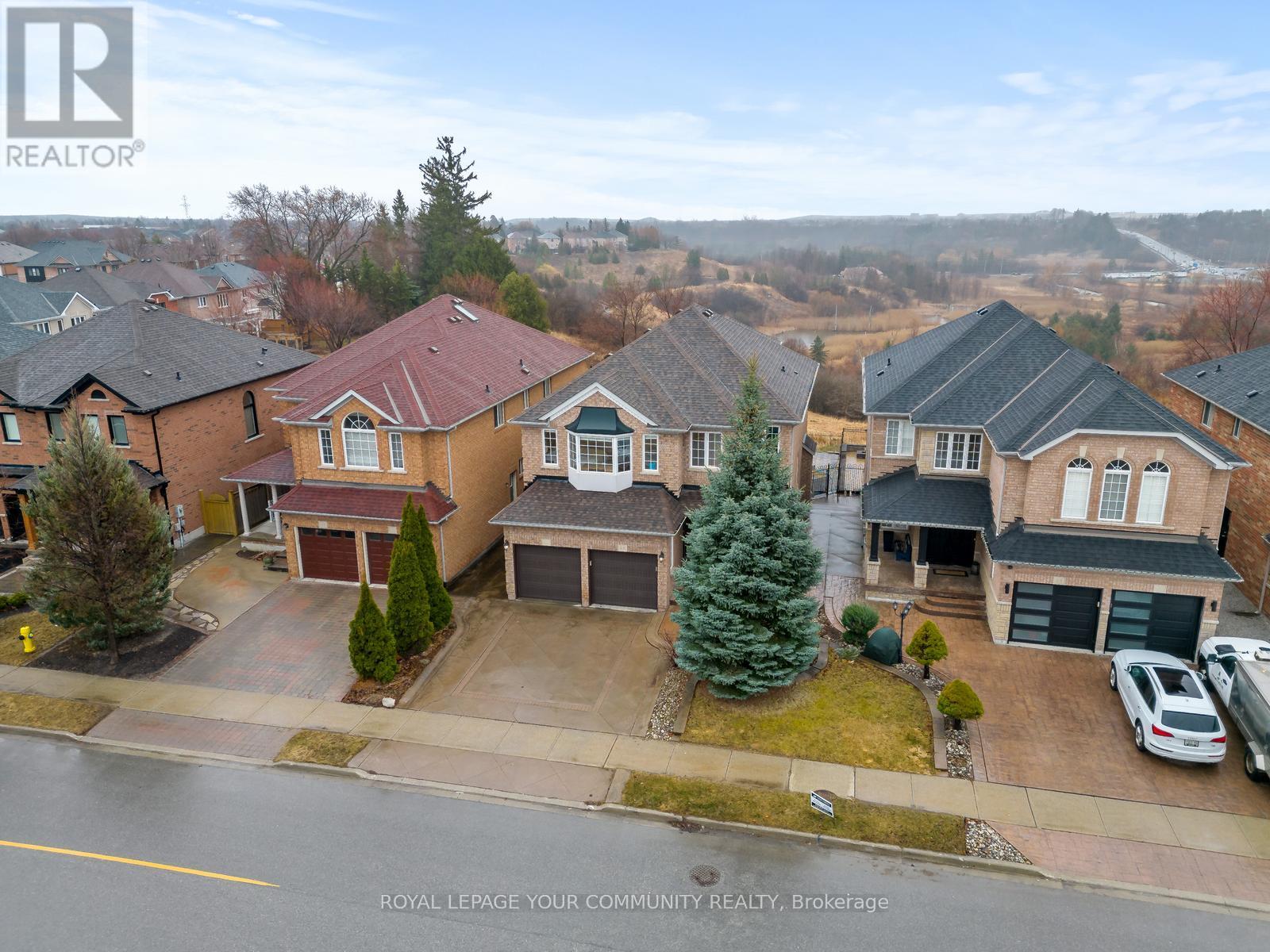 Property at 24 JULIA VALENTINA AVENUE image 2