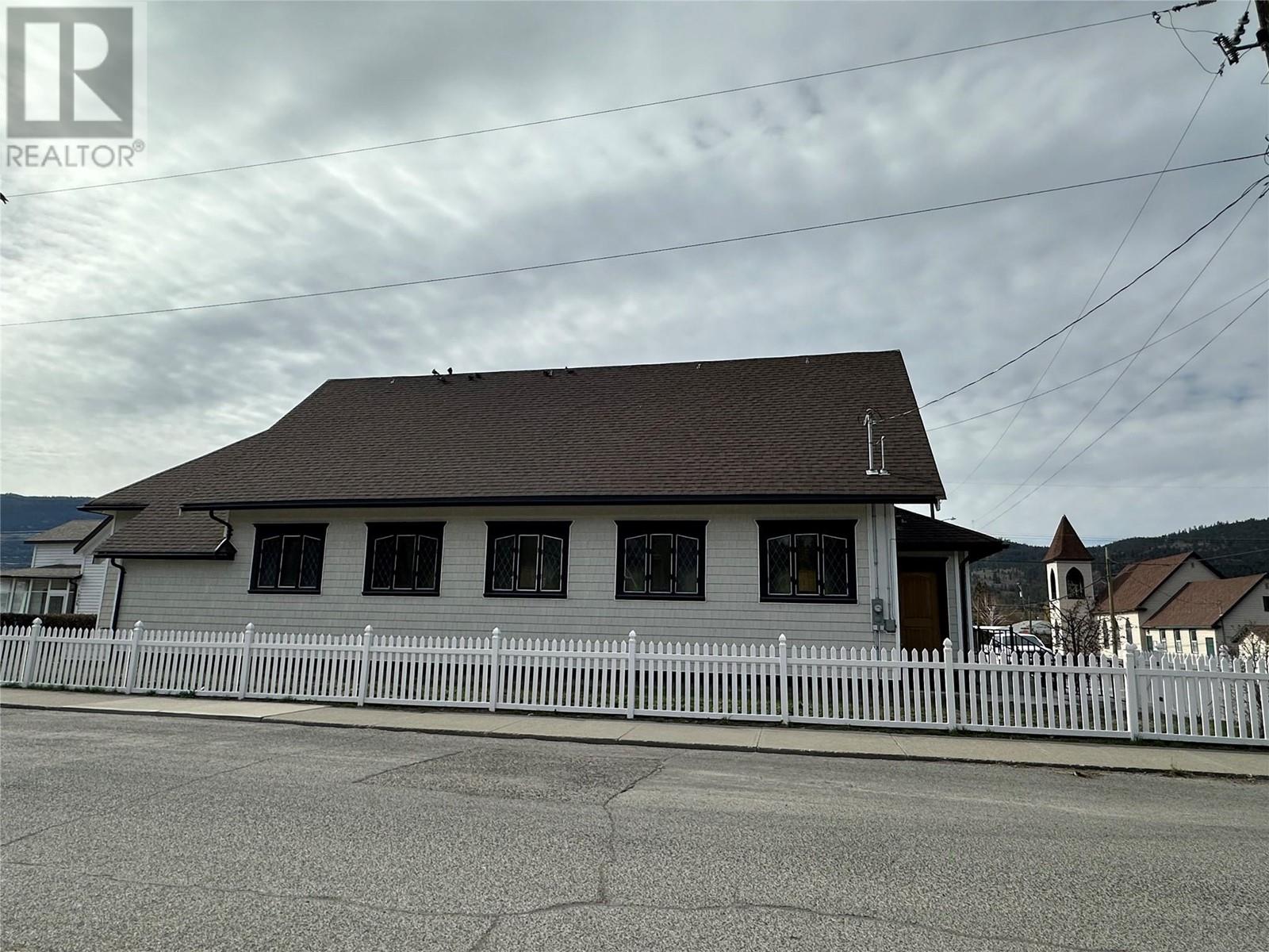 1998 Chapman Street, Merritt, British Columbia  V1K 1B8 - Photo 29 - 10342003