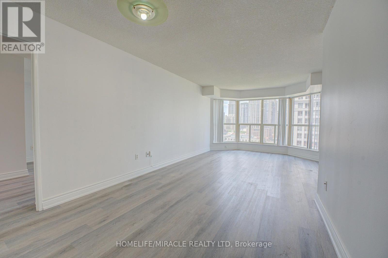 1405 - 325 WEBB DRIVE, Mississauga, Ontario