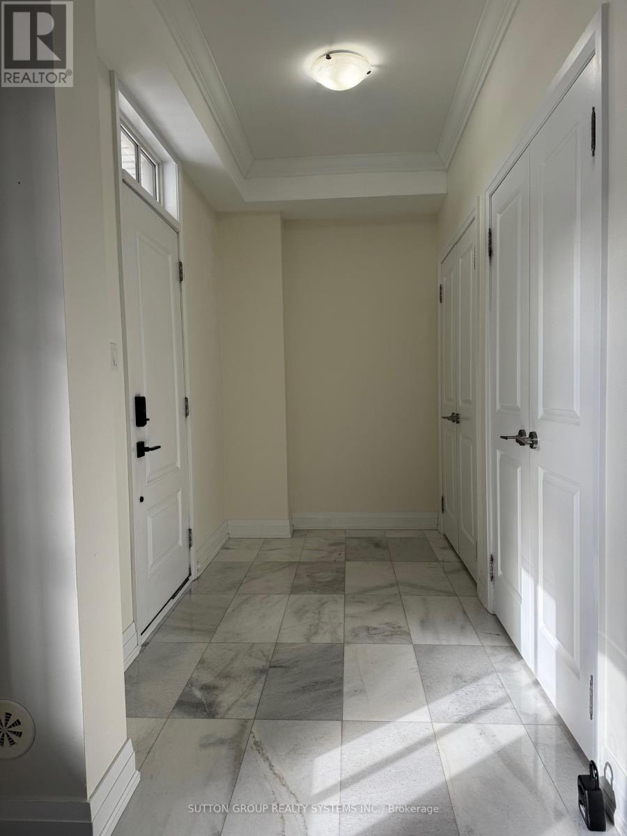 2 - 3071 Cawthra Road, Mississauga, Ontario  L5A 2X4 - Photo 3 - W12062210
